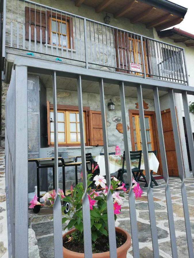 Bugiallo Casa Anna - Montemezzoヴィラ エクステリア 写真